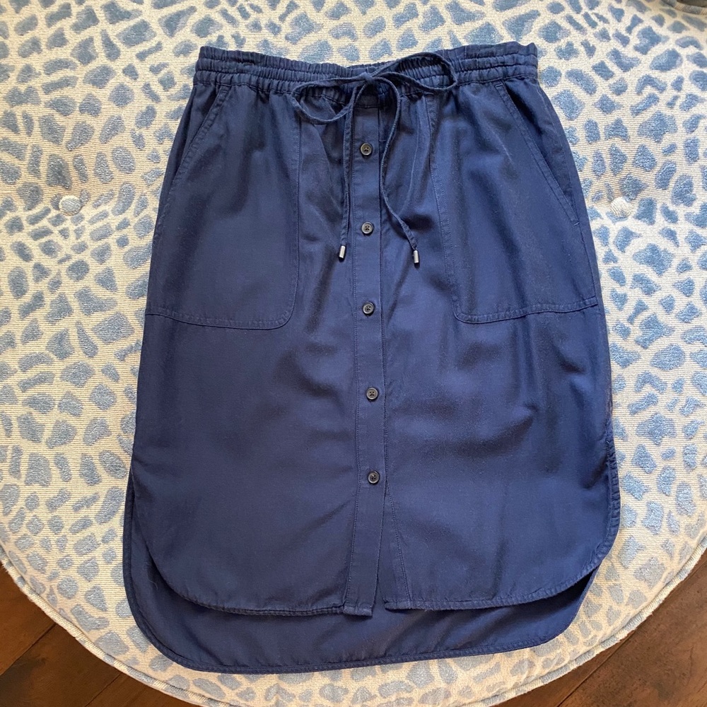 Navy blue skirt